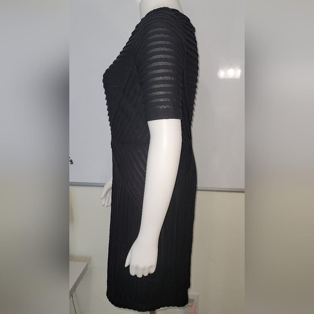 Tahari Petite 12 Bodycon Dress Fully lined - Picture 3 of 6